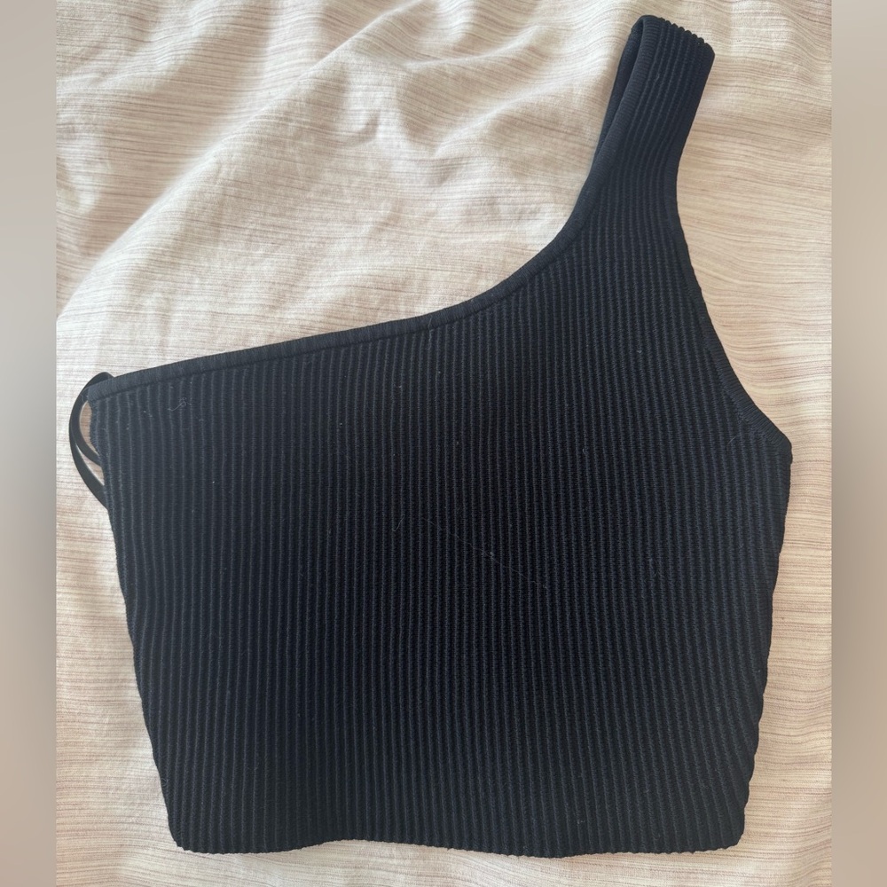 Aritzia Babaton Sculpt Knit One-Shoulder Cropped Tank